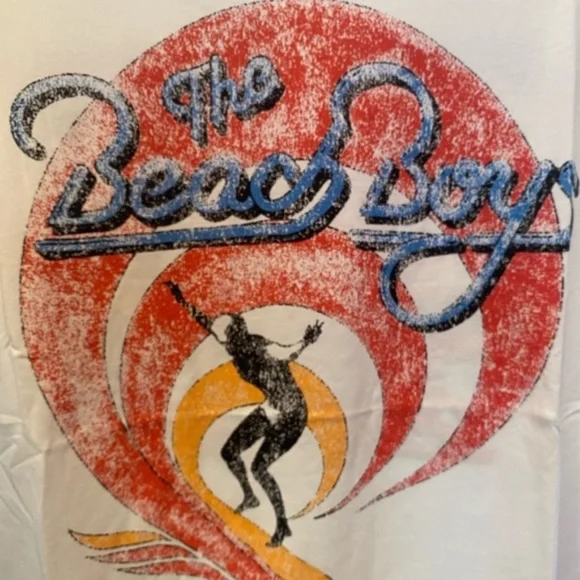 SOLD OUT The Beach Boys 1983 Tour Graphic Band Music Tee - Picture 3 of 7